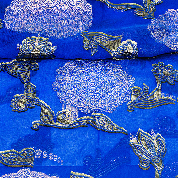 Foulard en soie lancé découpé Manon