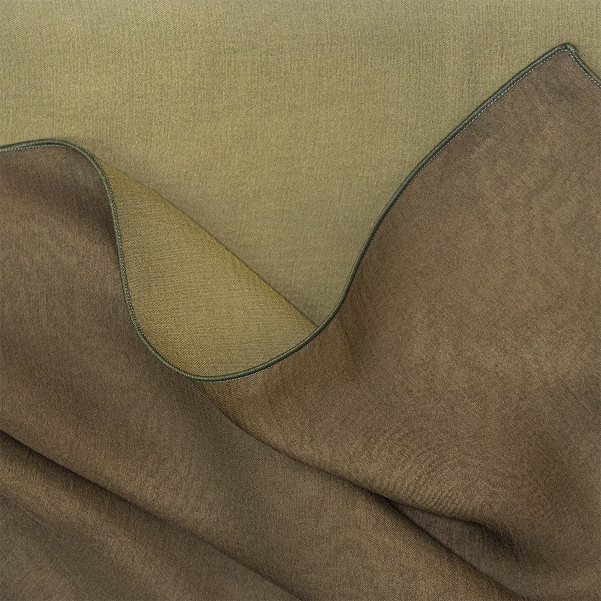 Foulard en soie Aurore